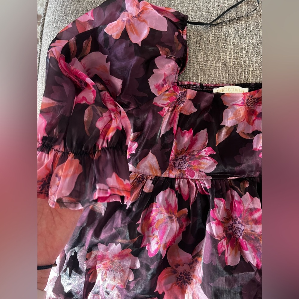Floral blouse - Picture 4 of 8